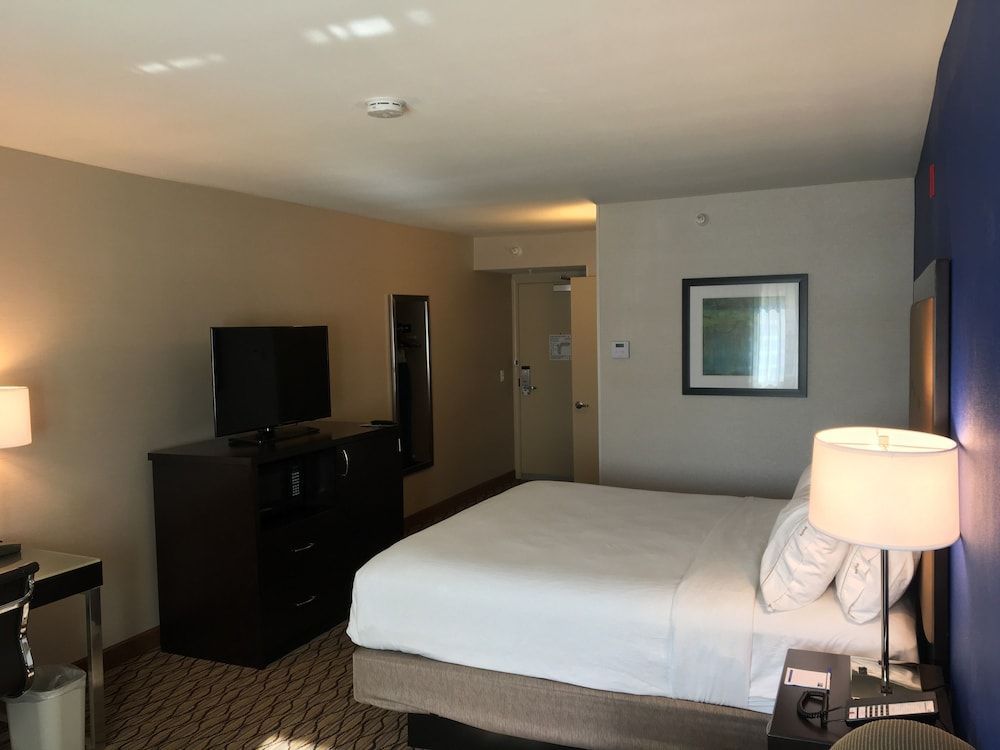 Holiday Inn Express SAN BERNARDINO - COLTON by IHG 2