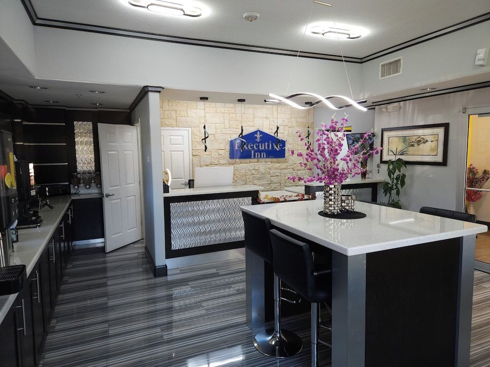 Executive Inn and Suites Tyler 2