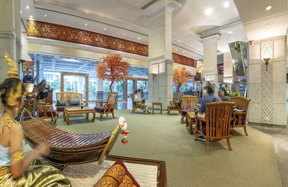 Ramada by Wyndham Bangkok Chaophya Park 2