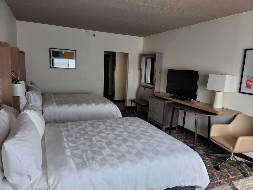 Holiday Inn & Suites WAUSAU-ROTHSCHILD by IHG 2