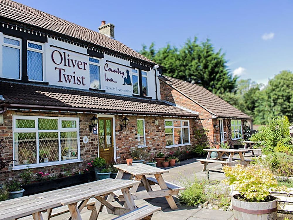 Oliver Twist Country Inn 1