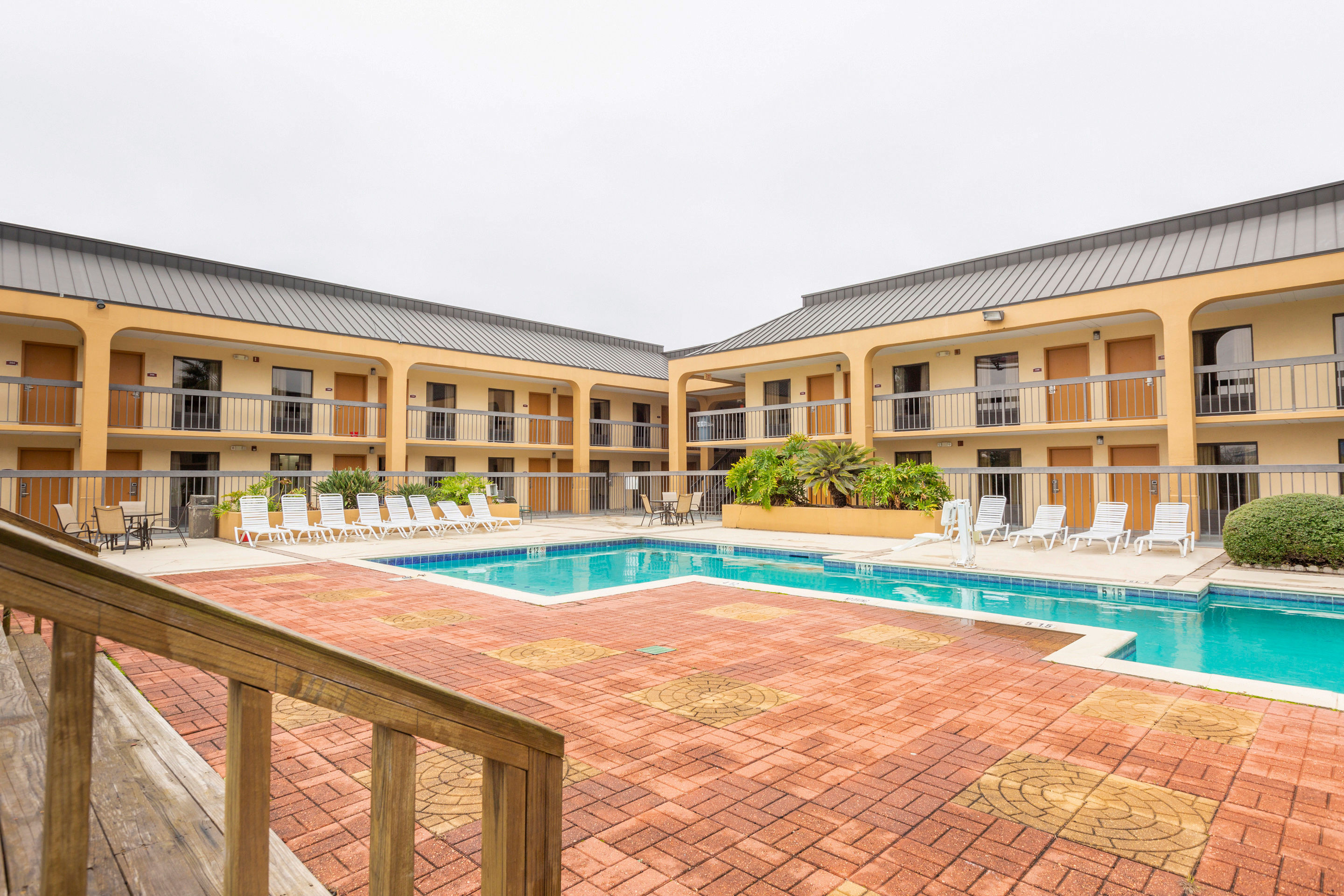 Hotel Baton Rouge Mid City 1