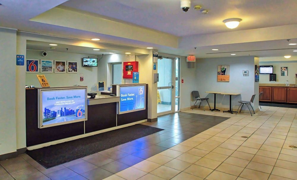 Motel 6 Buffalo, NY - Airport - Williamsville 2