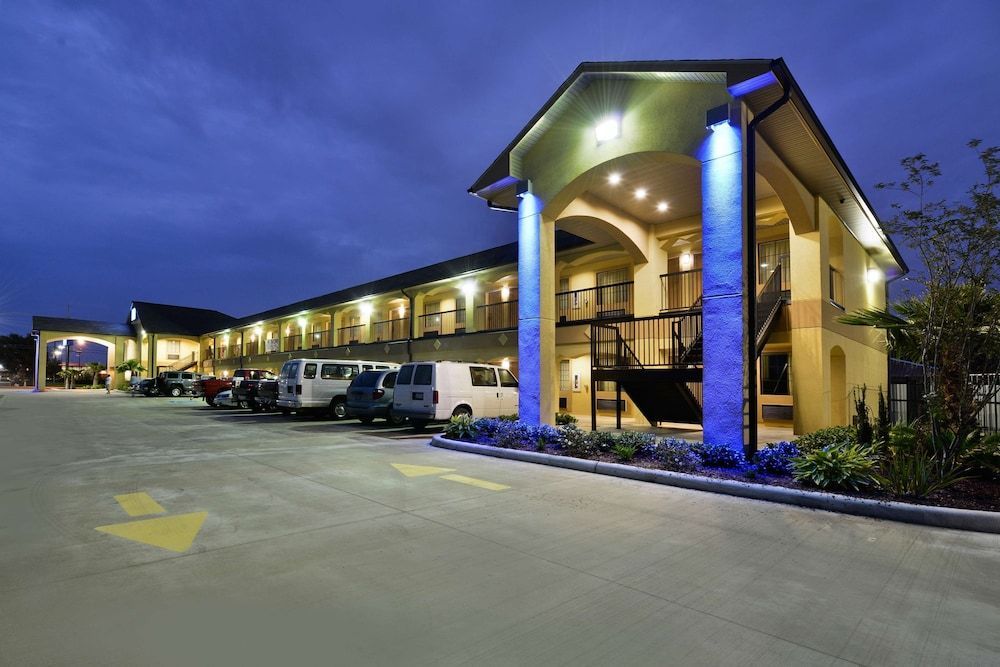 Americas Best Value Inn Lake Charles Interstate 210 1
