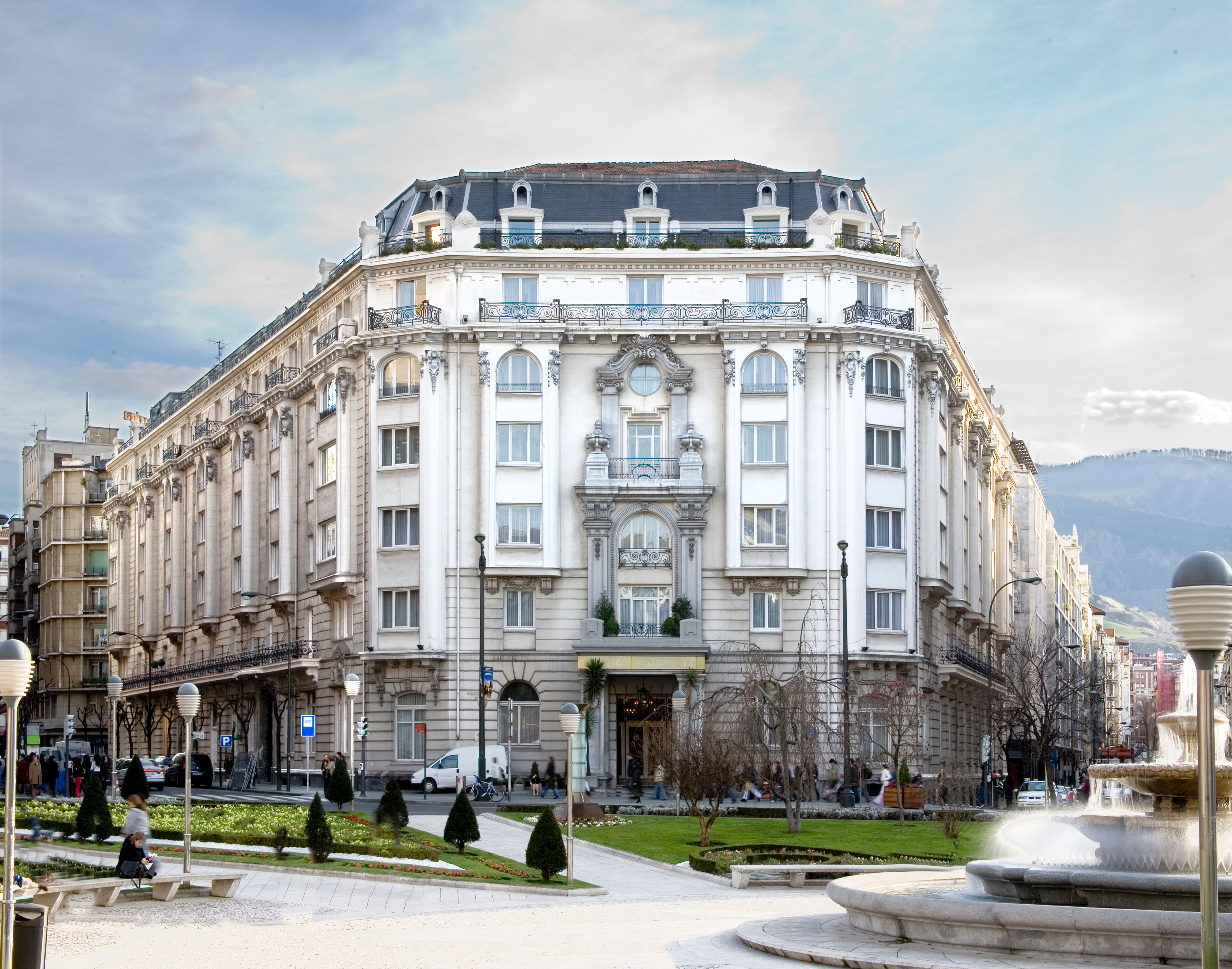 Hotel Carlton 1
