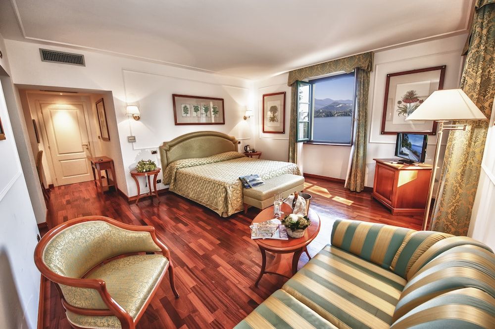 Relais Casali della Cisterna 1