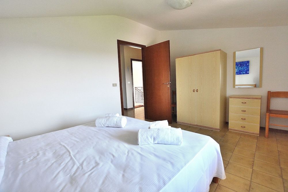 Apartment Rosa Noisette With Pool 2