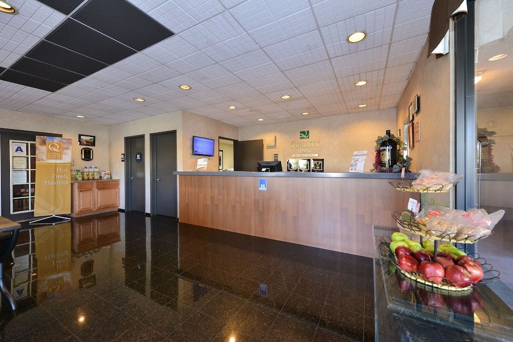 Quality Inn Temecula Valley Wine Country 2