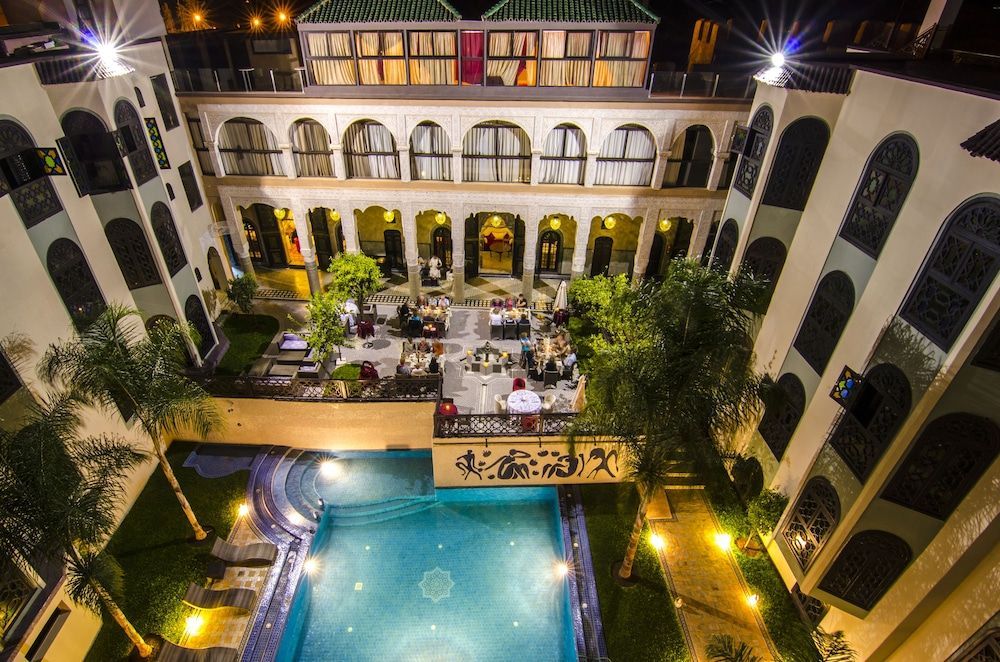 Palais Ommeyad Jacuzzi Suites & Spa 1