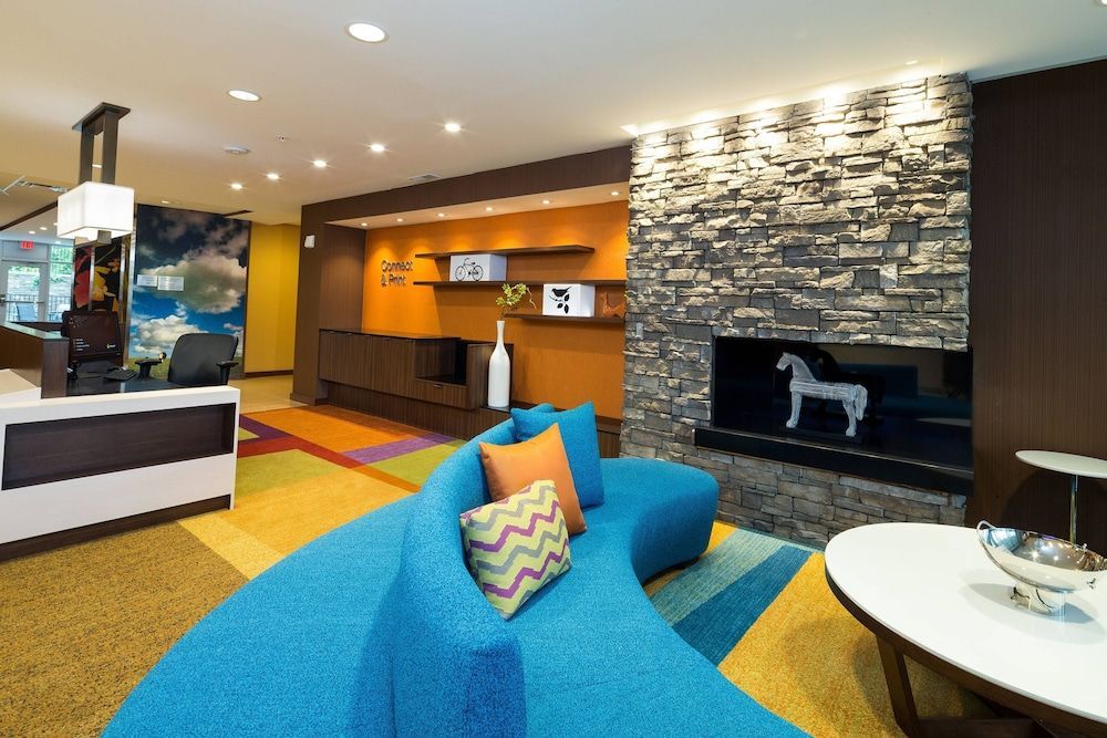 Fairfield Inn & Suites by Marriott Detroit Chesterfield 2