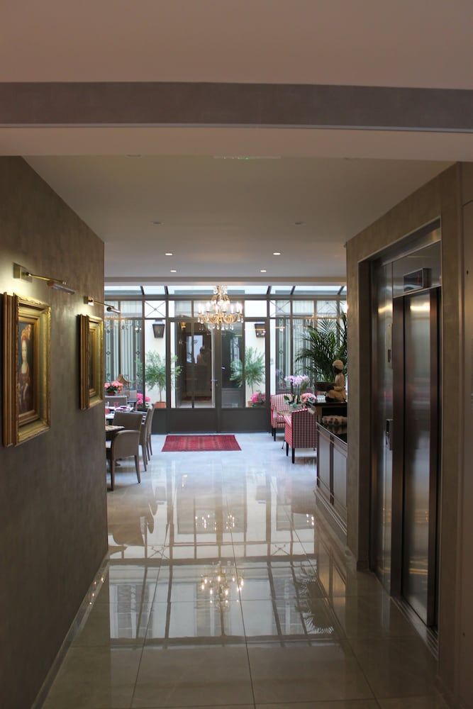 My Home in Paris Hotel 2