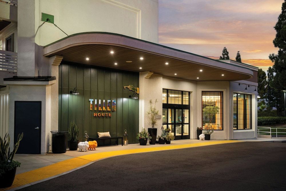 Tiller House, Laguna Hills, A Tribute Portfolio Hotel 1