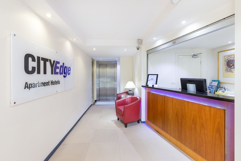 City Edge East Melbourne Apartment Hotel 2