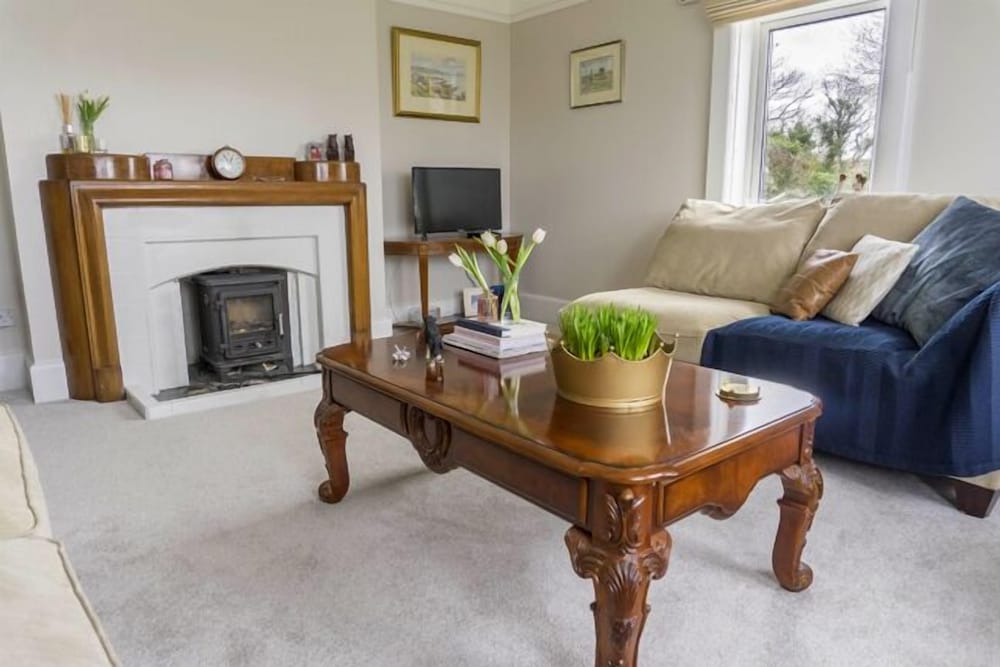 Larkhill House 2