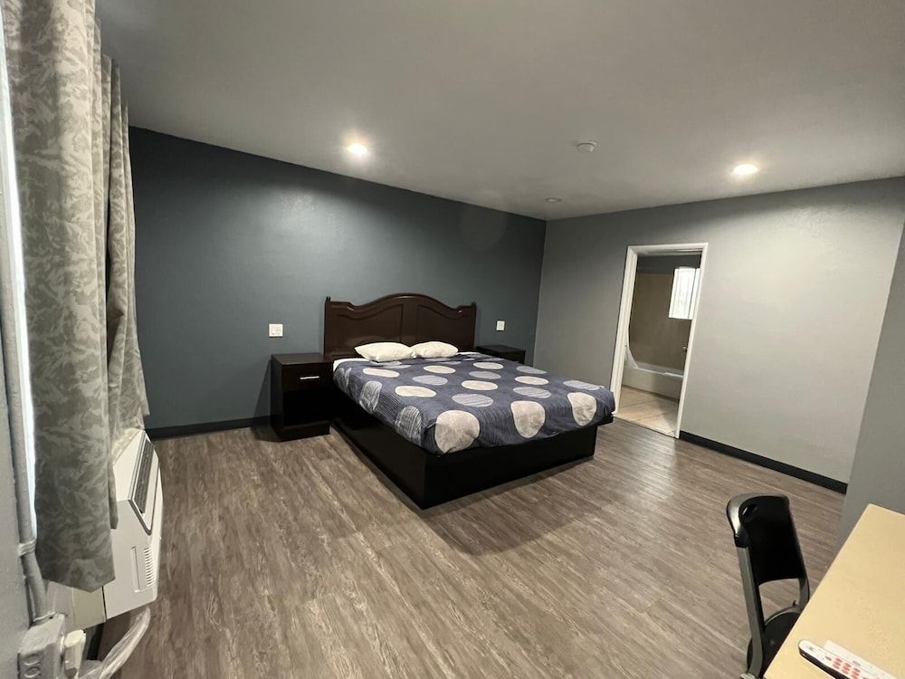 Cornett Motel 1