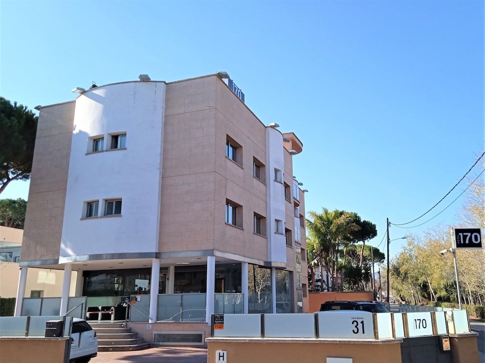 Hotel 170 1
