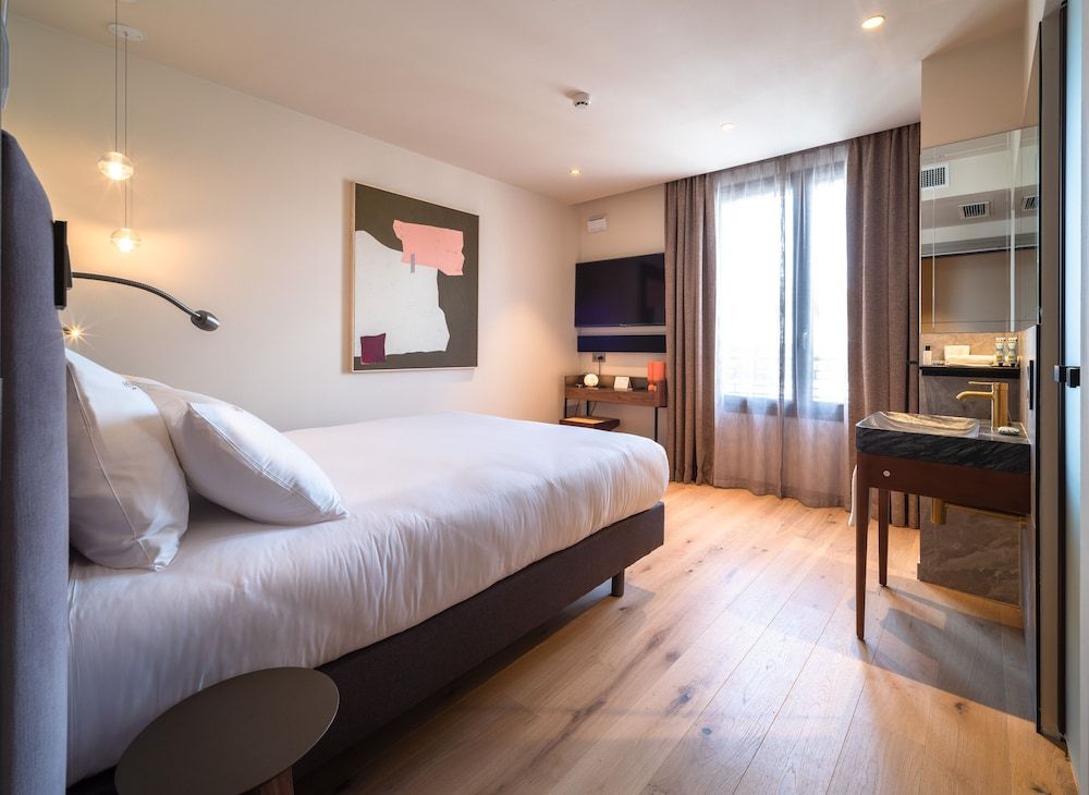 Hébé Hotel 2