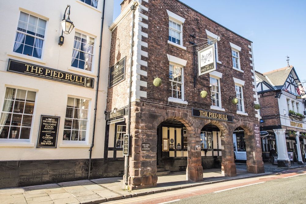 The Pied Bull 1