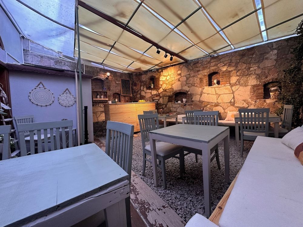 Hanole Guest House 1