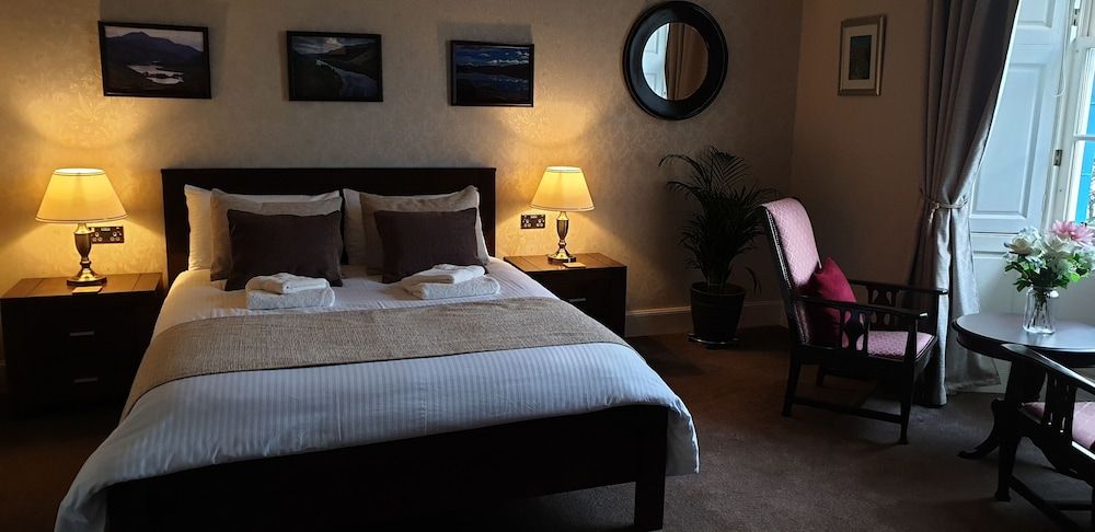 CREAG DHUBH COUNTRY HOUSE 2