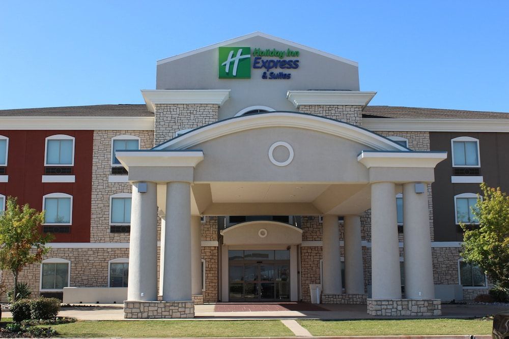 Holiday Inn Express & Suites MANSFIELD by IHG 1