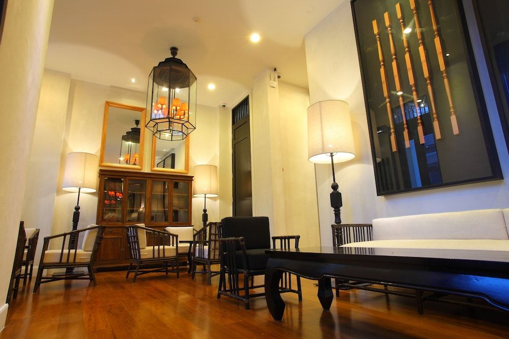 99 The Gallery Hotel 2
