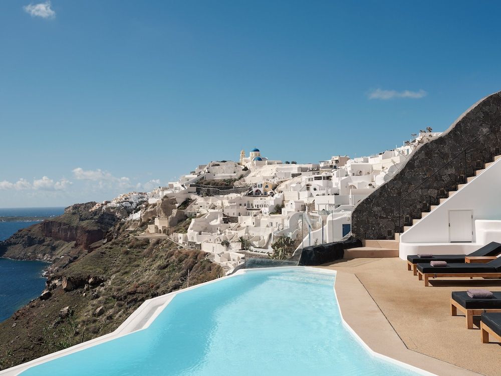 Olvos Luxury Suites 1