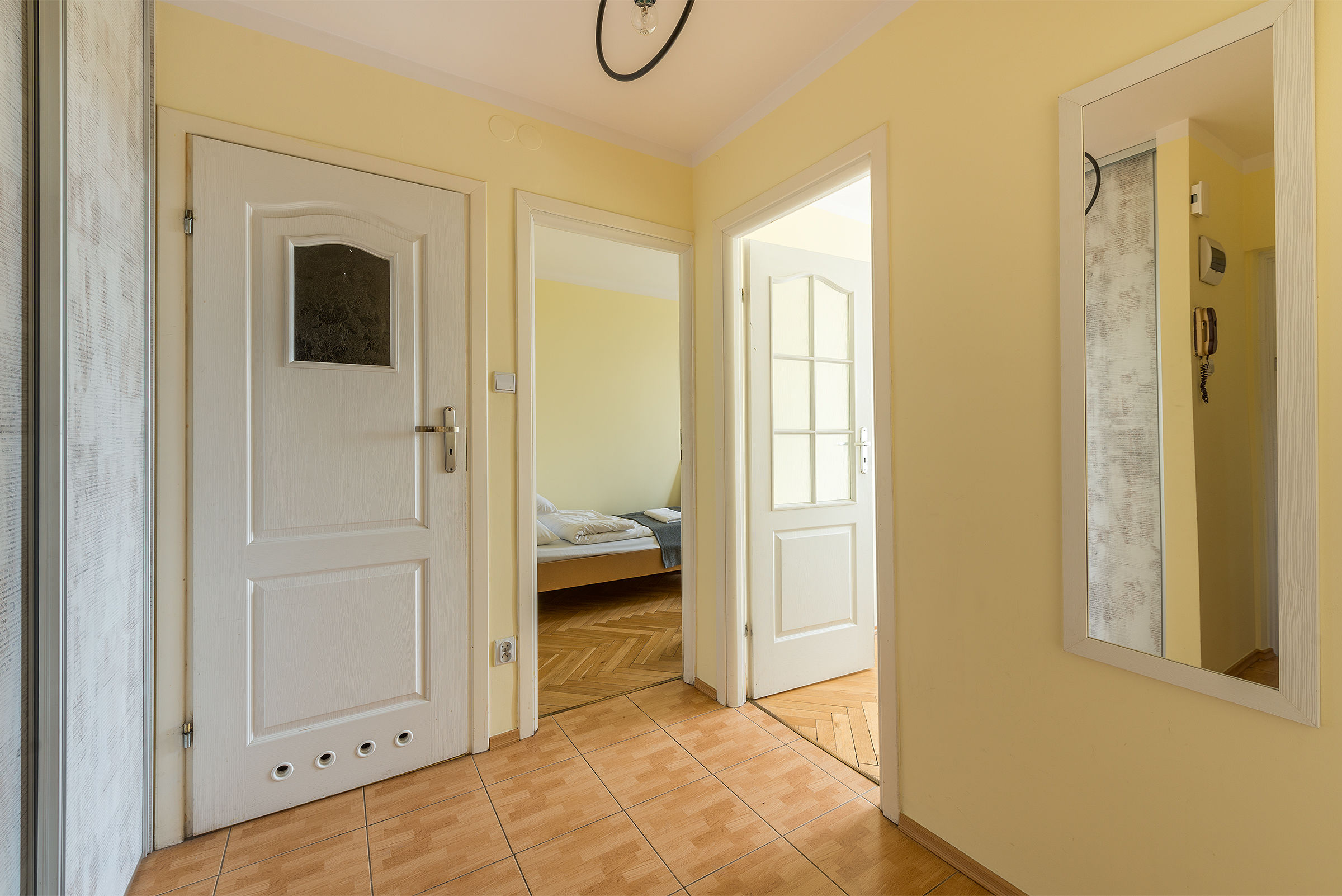 Hala Mirowska Apartments 2