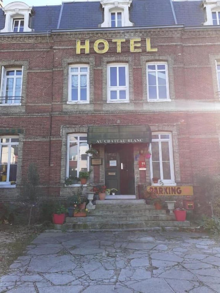 Hotel du chateau blanc 1