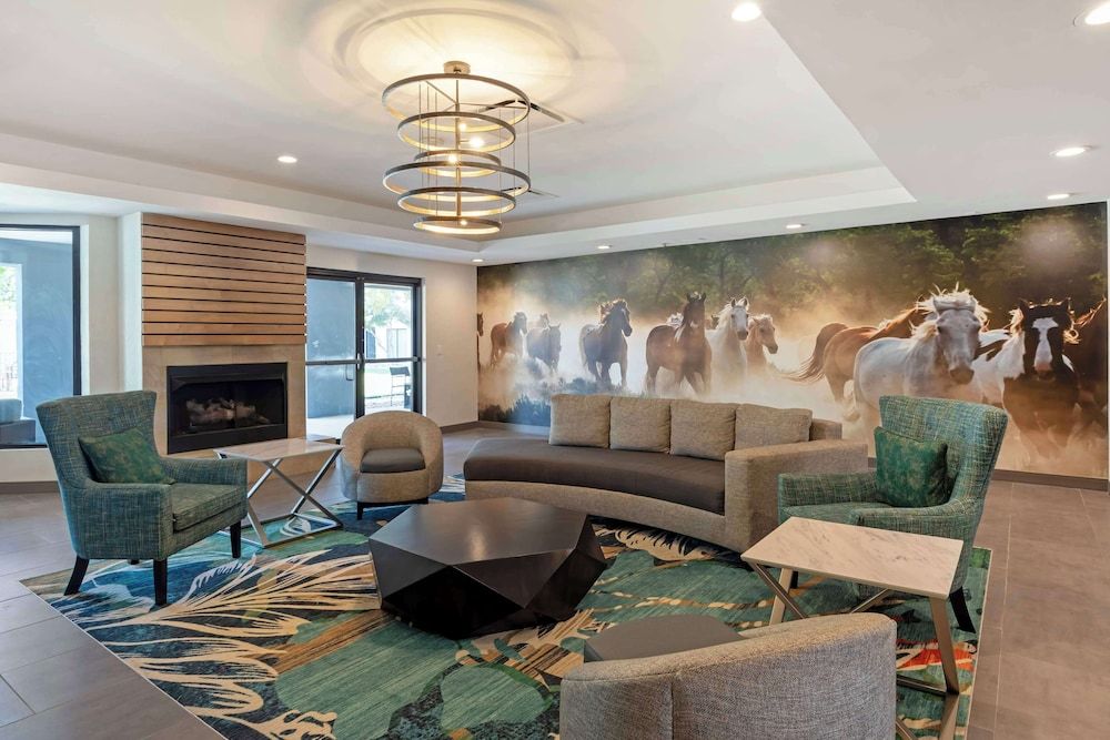 Best Western Plus Fort Worth North 2