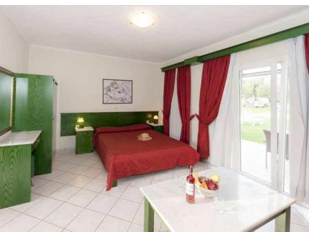 Room-l'eremo Luxury Studio 2