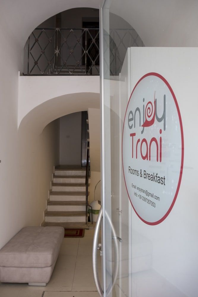 Enjoy Trani 2