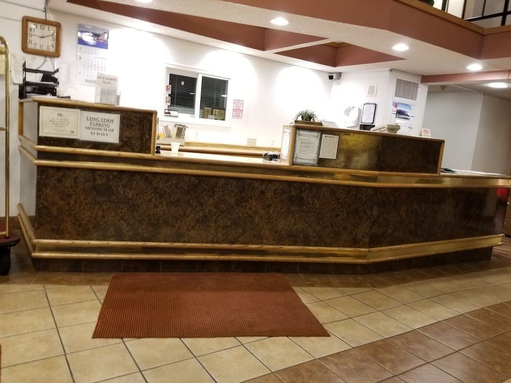 Sea-Tac Crest Motor Inn 2