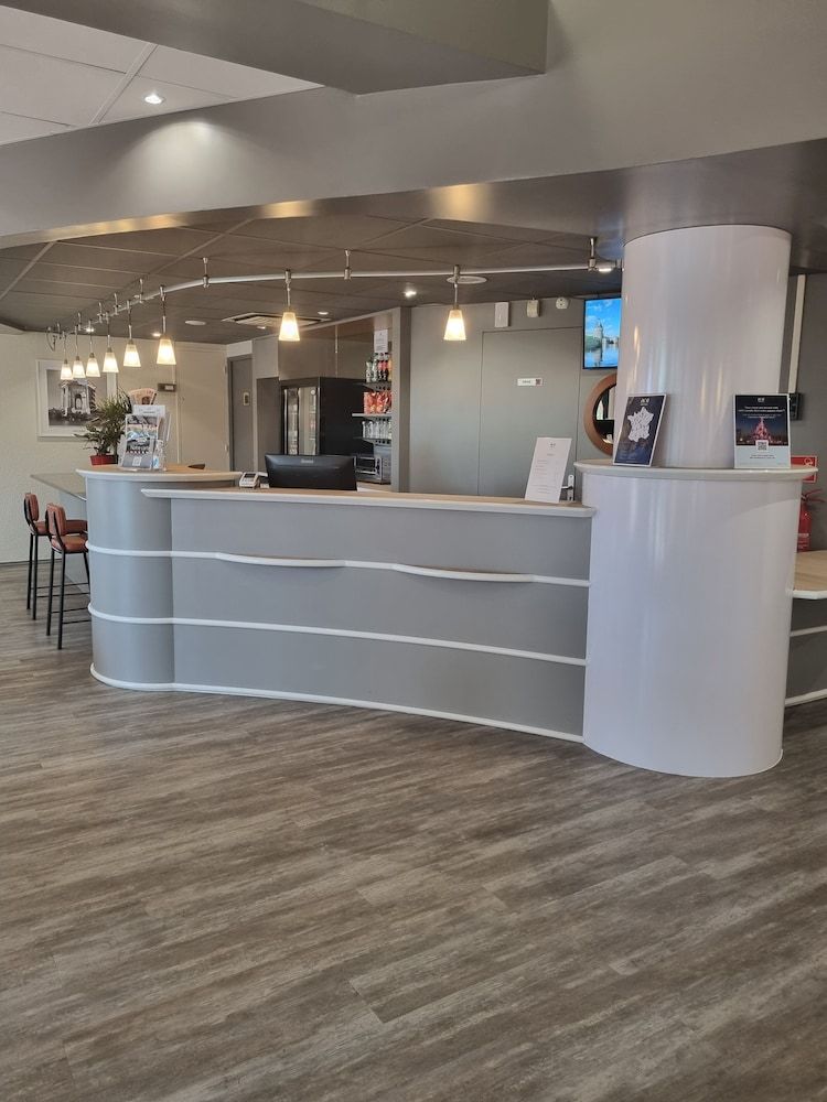 ACE Hôtel Travel Fabrègues - A9 Montpellier Sud 2