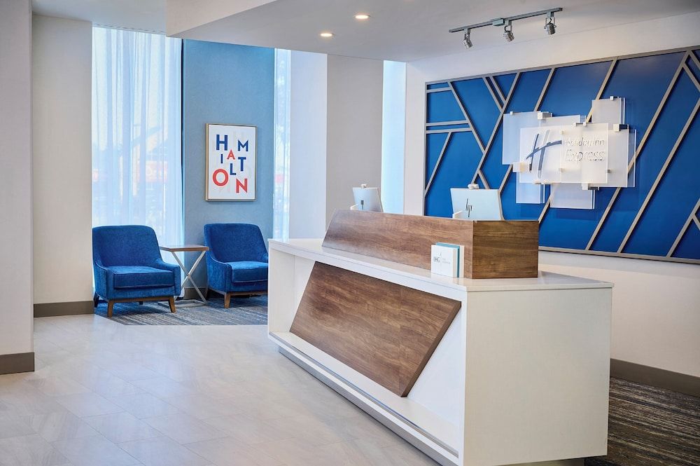 Holiday Inn Express Hamilton - Upper James by IHG 2