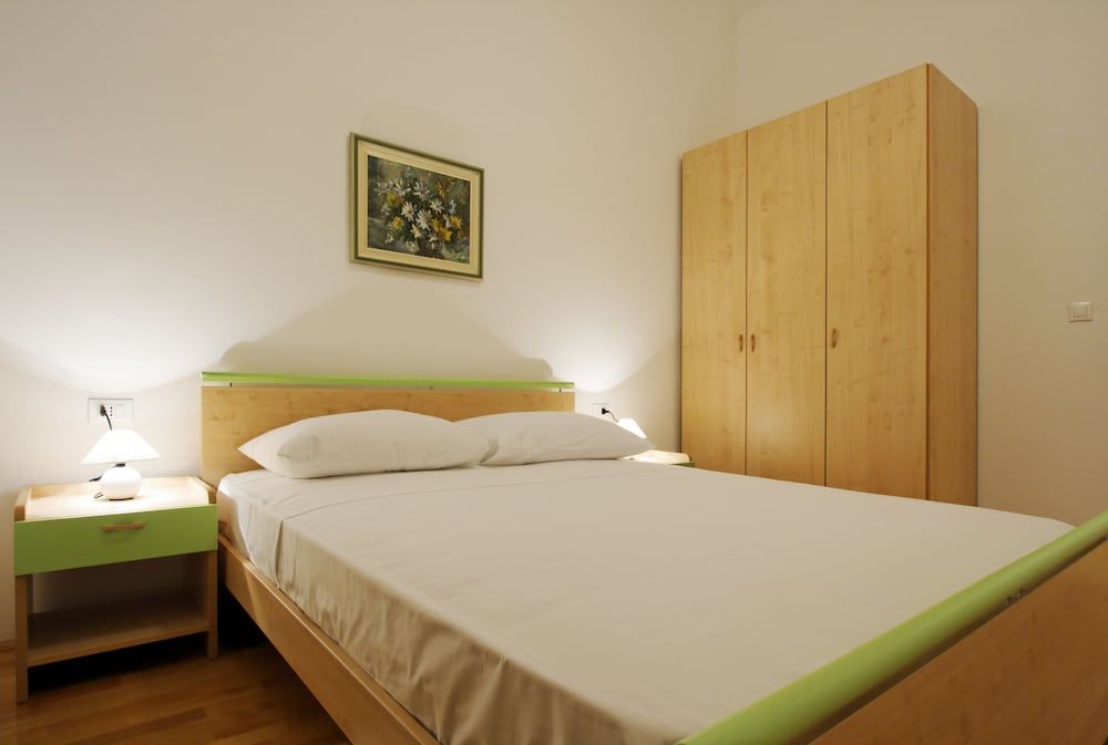 Aparthotel Pharia 1