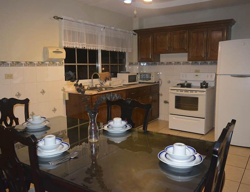 TRAVEL SUITES 2