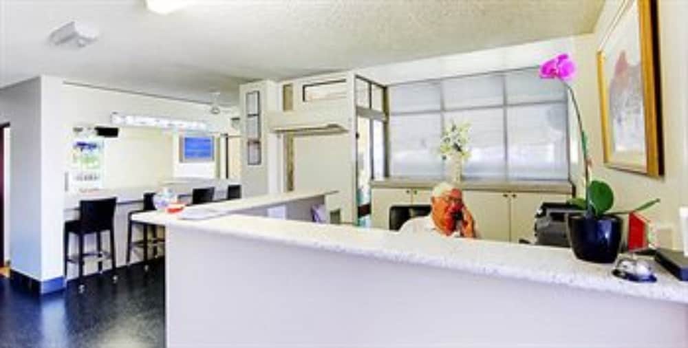 Raintree Motel 2