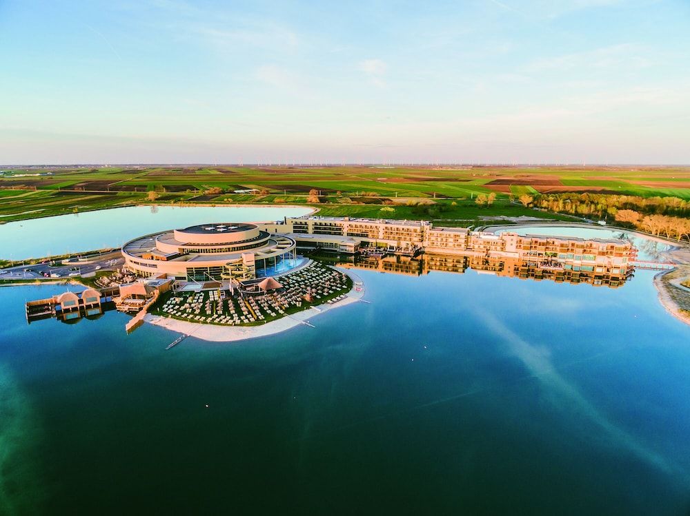 St. Martins Therme & Lodge 1