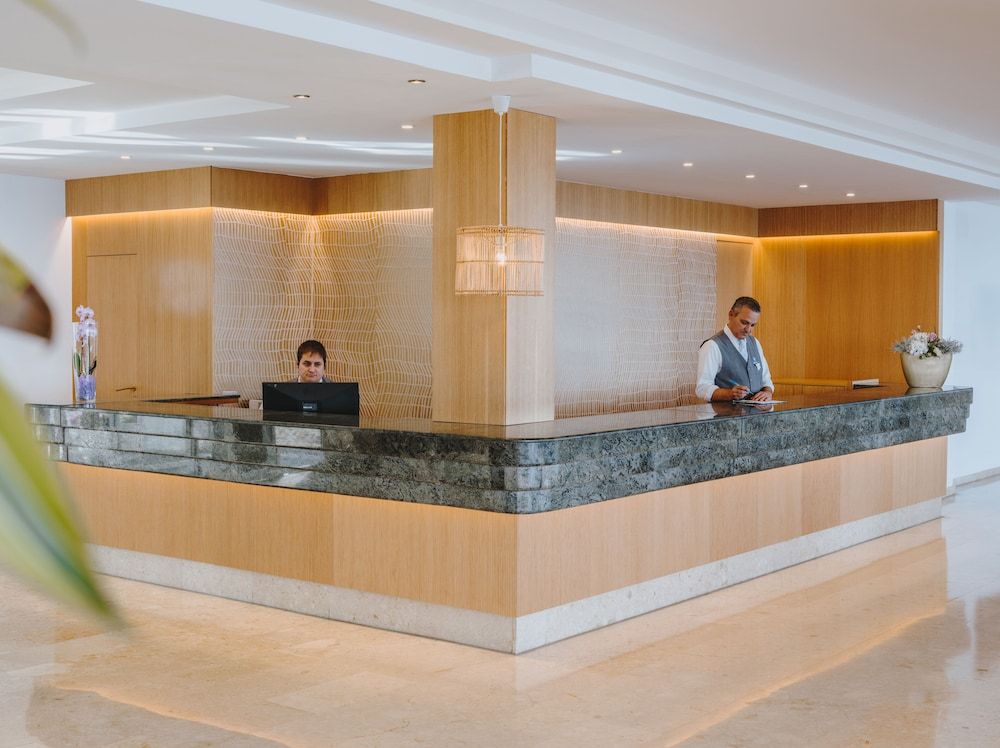 Grupotel Aguait Resort & Spa - Adults Only 2