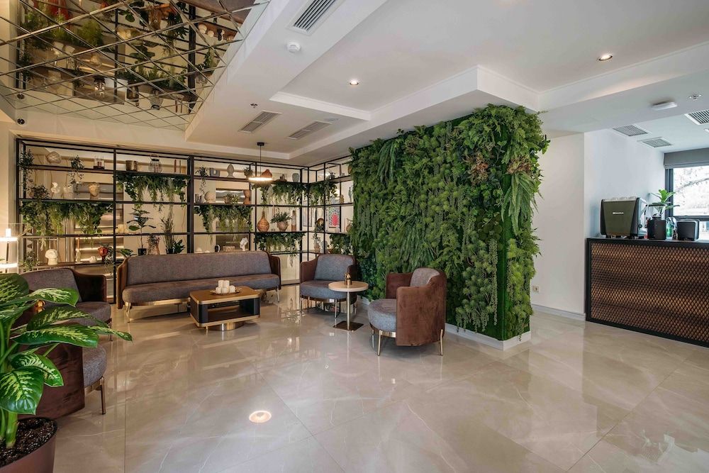 Hotel Monday by DNT Group 2