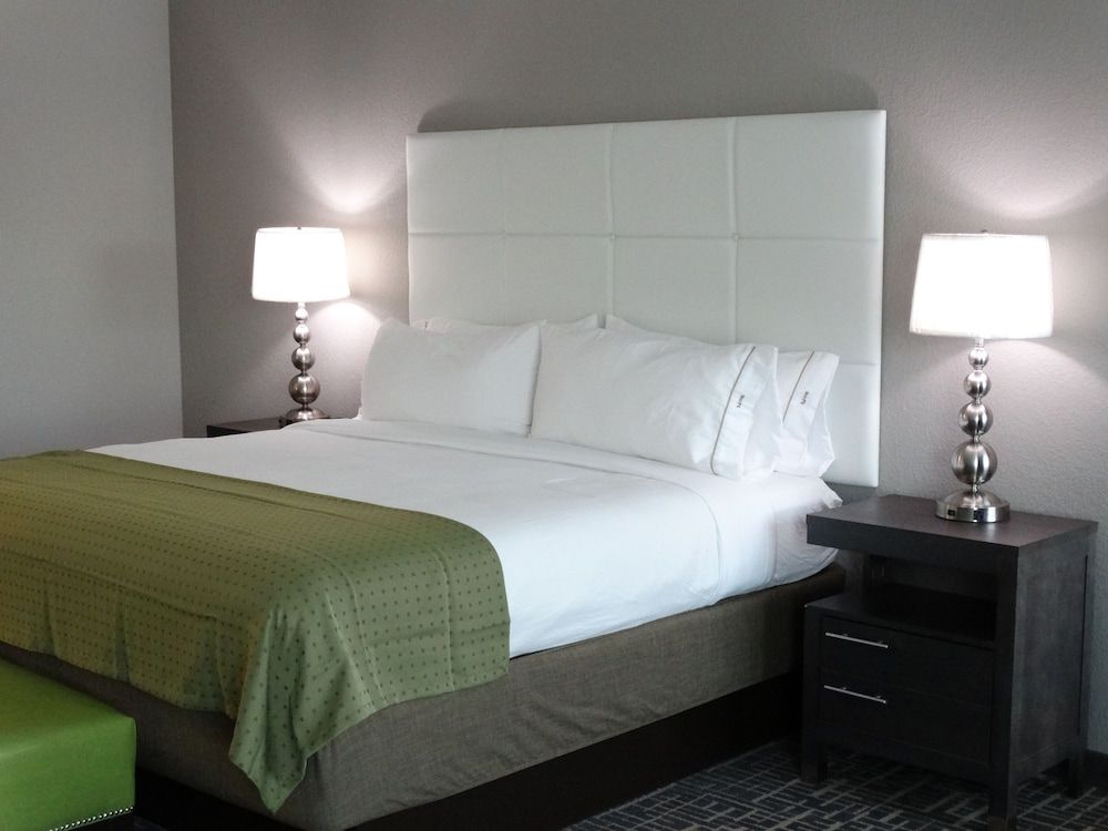 Holiday Inn COVINGTON by IHG 2
