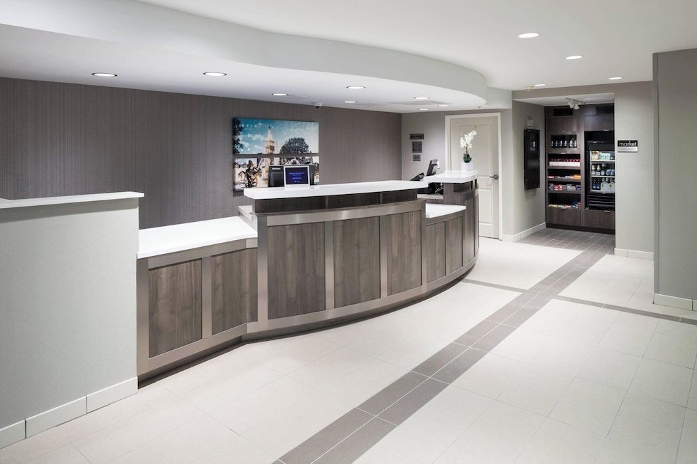 Residence Inn Kansas City Country Club Plaza 2