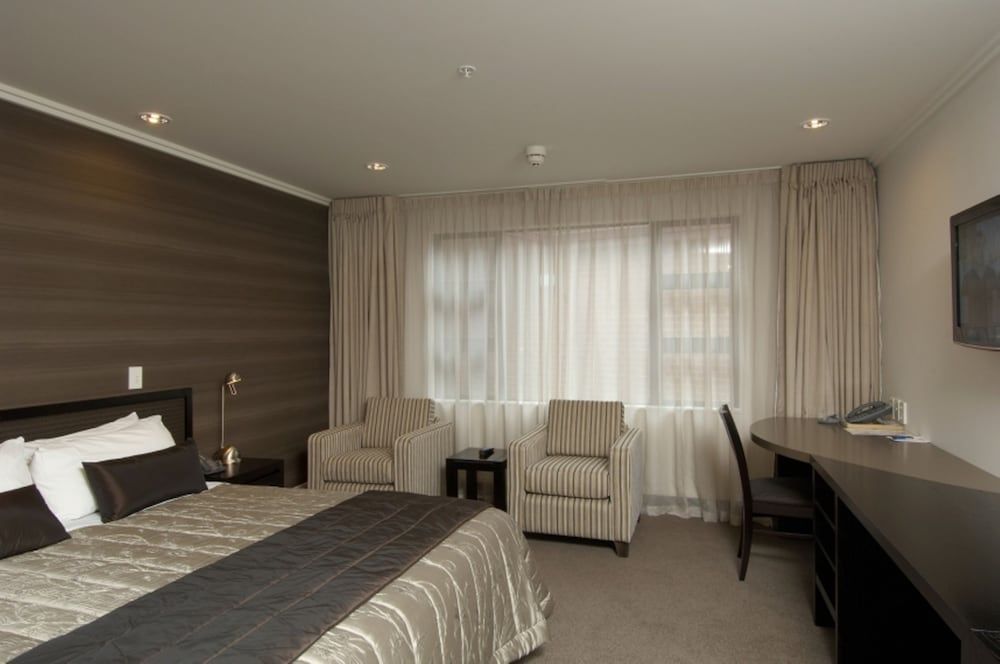 Ascot Park Hotel 1