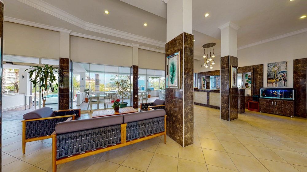 Moda Beach Hotel 2