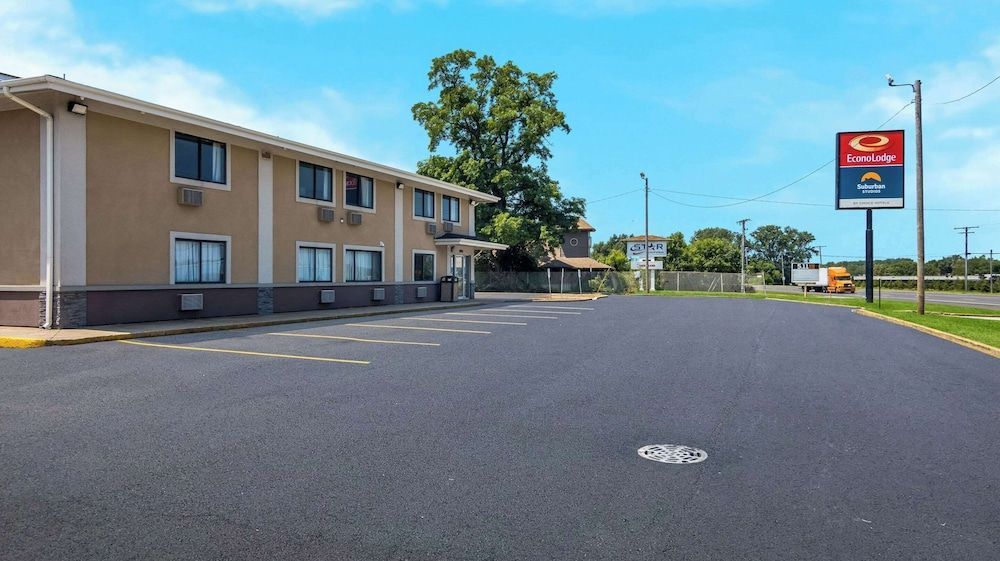 Suburban Studios Portage 1