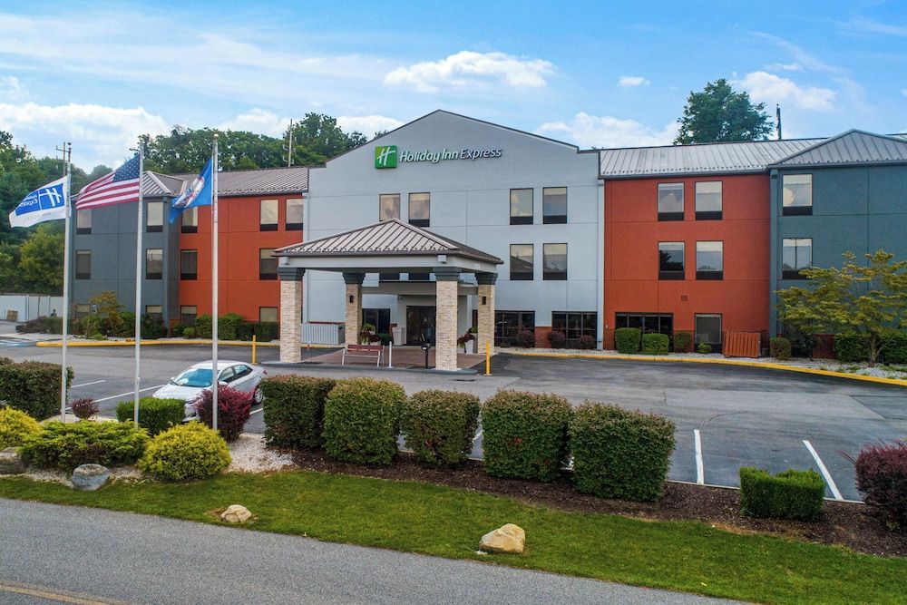 Holiday Inn Express DUBLIN by IHG 1
