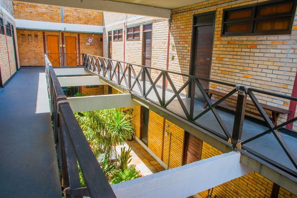 Economy Flat 1