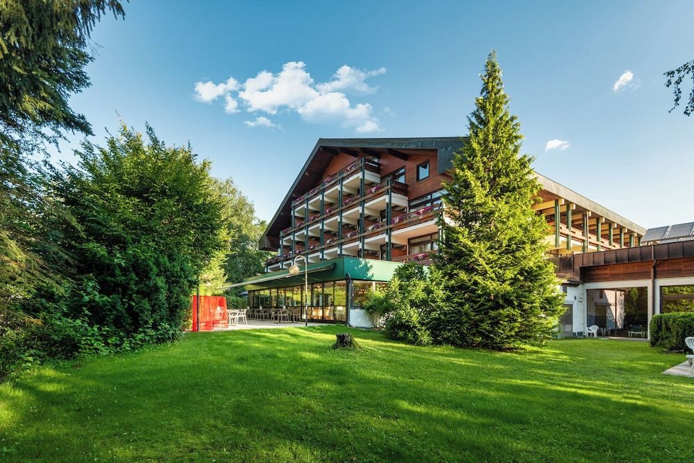 Alpenland St Johann 1