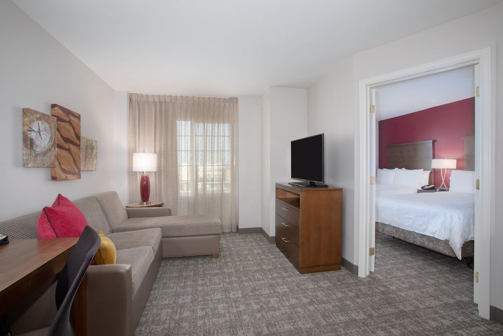 Staybridge Suites DENVER INTERNATIONAL AIRPORT by IHG 2